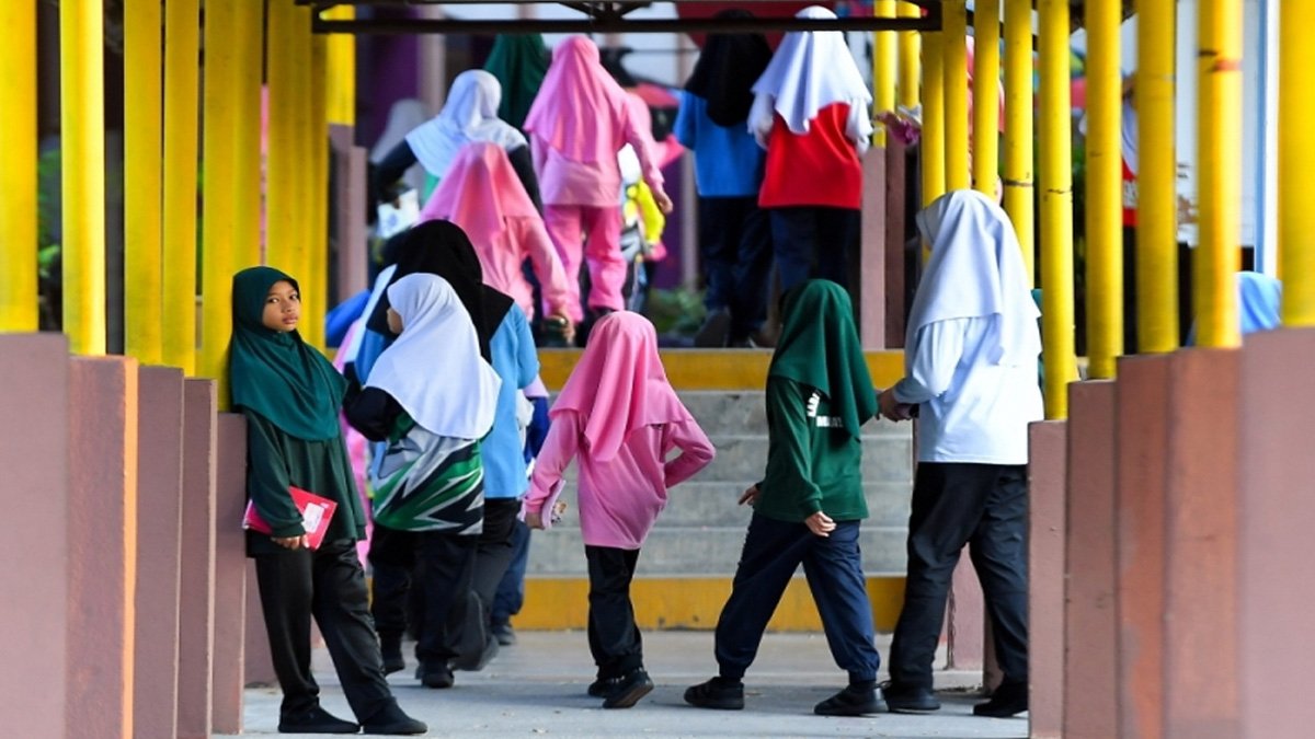 Health Minister of Malaysia Assures Prompt Announcement on School Closures Due to Hot Weather.