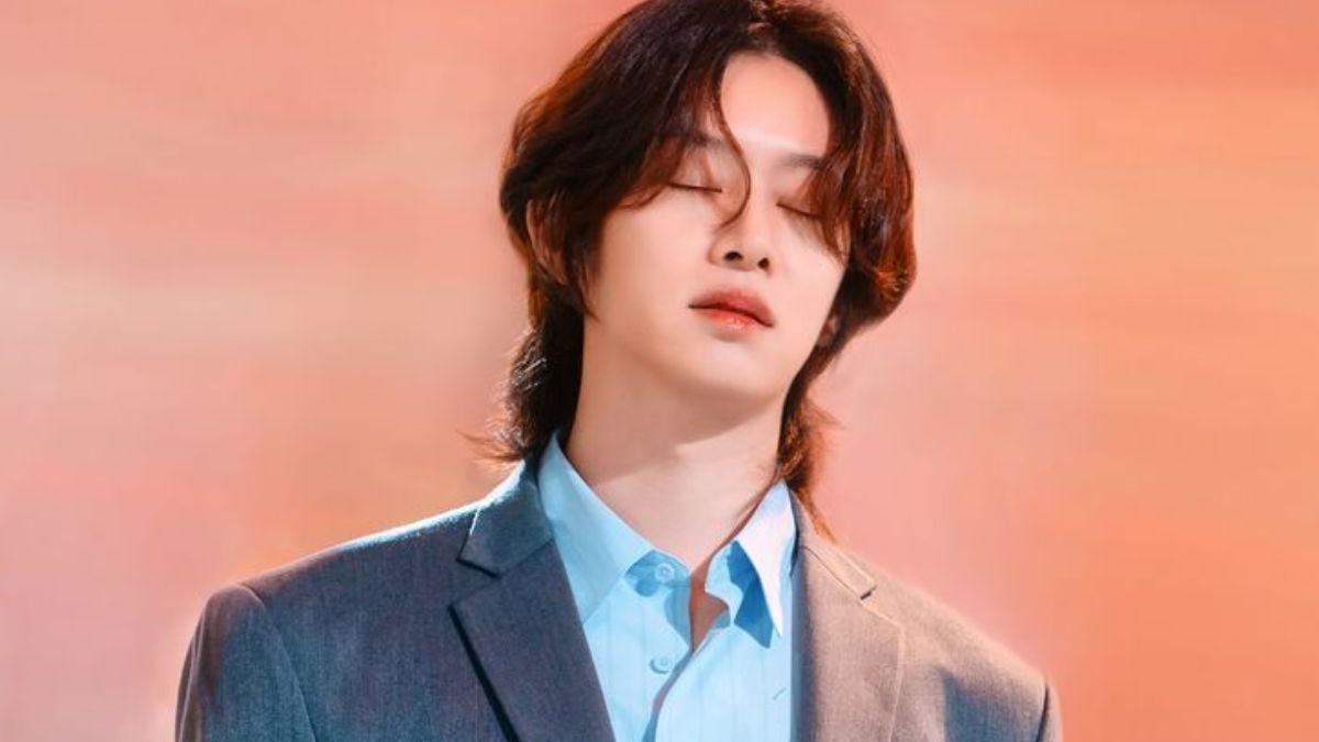 Kim Hee Chul Denies Rumors of Visiting Host Bars with NCT Members