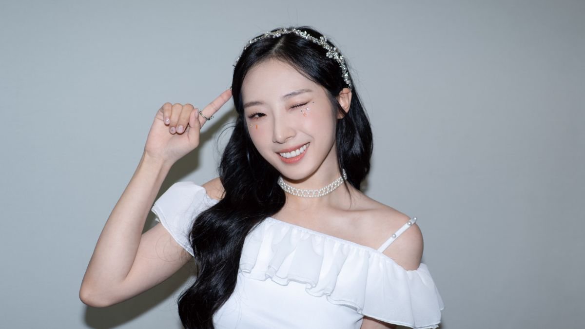 ARTMS’ Haseul Denies Chaebol Family Rumors